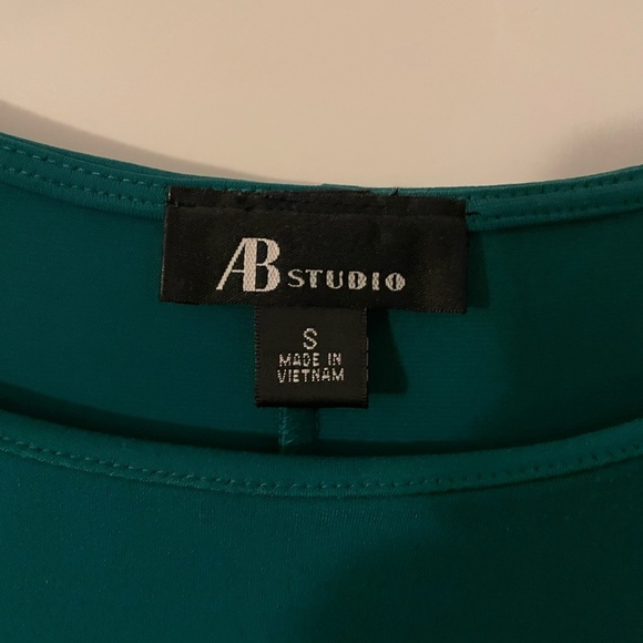 Womens Pencil Dress. Size S - Picture 3 of 3